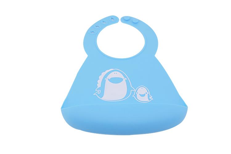 Secret To Keeping Your Baby Cloth Clean--You Just Need A Silicone Bib