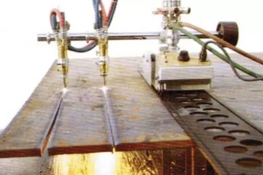 The Difference Between Laser Cutting And Traditional Processing Technology